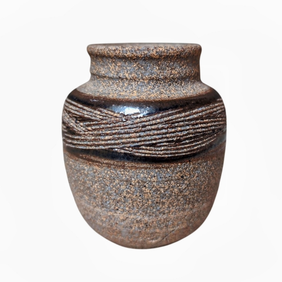 Handmade Mini Pottery Seed Flower Pot Vase Signed Brown 3" Tall - Picture 1 of 5